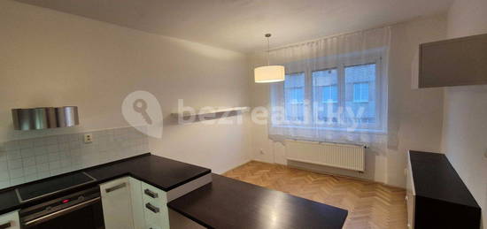 Pronájem bytu 3+kk 75 m², U Družstva Život, Praha