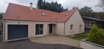 PAVILLON RECENT AVEC VIE DE PLAIN PIED, 5 CHAMBRES, 1884M2 T