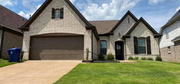 105 Hidden Garden Dr, Oakland, TN 38060