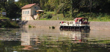 Maison meublée bord saône