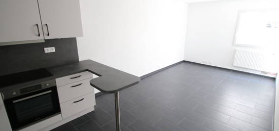 Studio  à vendre, 1 pièce, 30 m², Étage 2/5