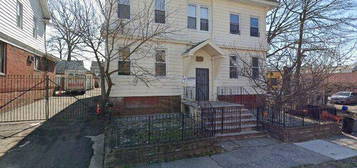 302 Clinton Pl Unit 3, Newark, NJ 07112