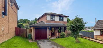 4 bed detached house for sale