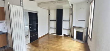 Appartement  à louer, 2 pièces, 1 chambre, 47 m²