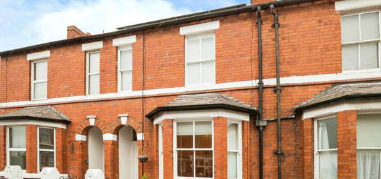 4 bedroom terraced house for sale