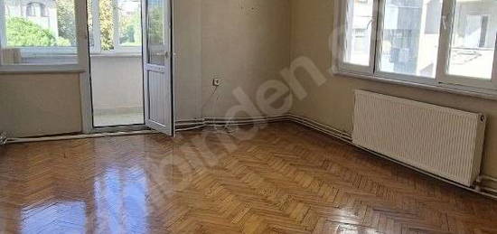 Kartal Cevizli de Kiralık Daire