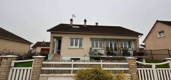 Location maison 4 pièces 105 m²