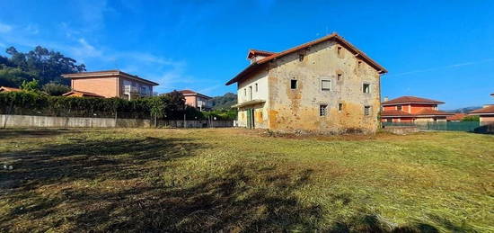 Chalet en Bárcena de Cicero