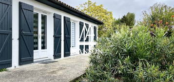 Maison de plain-pied  à vendre, 3 pièces, 2 chambres, 82 m²