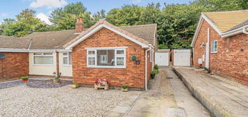 2 bedroom semi-detached bungalow for sale