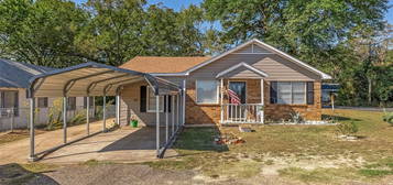 441 McIntyre St, Minden, LA 71055