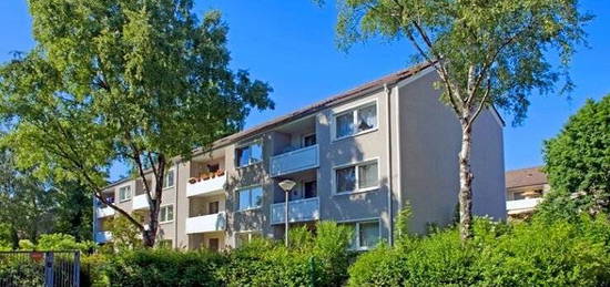 Demnächst frei! Renovierte Balkonwohnung mit drei Zimmern in Oberhausen Alstaden