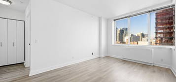 80 Dekalb Ave #17D, Brooklyn, NY 11201