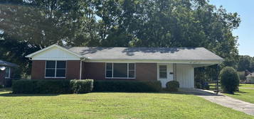 806 N 30th Ave, Humboldt, TN 38343