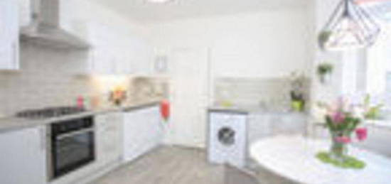 1 bedroom semi-detached house to rent