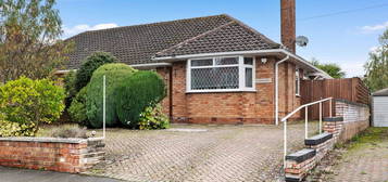 2 bed semi-detached house for sale