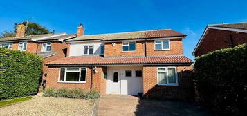 4 bedroom detached house