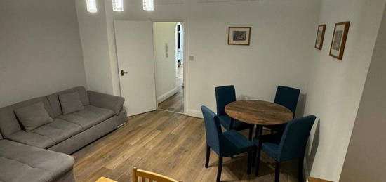 2 bed flat to rent