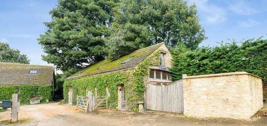 2 bed barn conversion to rent