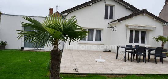 Maison de plain-pied  à vendre, 5 pièces, 3 chambres, 124 m²