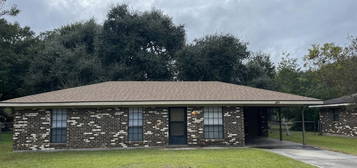 106 Lafayette St, Youngsville, LA 70592