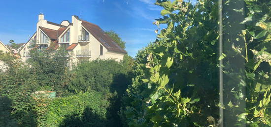 Stuttgart-Feuerbach: Maisonette-Wohnung (zentral + grün)