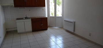 Appartement  à louer, 3 pièces, 2 chambres, 60 m²