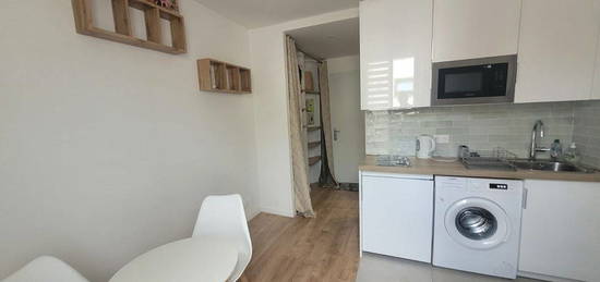 Location T1 meublé - 15 m² à proximité de Mairie d'Aubervilliers