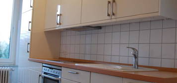 Schöne  Wohnung mit drei Zimmern und Einbauküche in Stockelsdorf