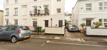 Flat for sale in Montpellier Villas, Cheltenham, Gloucestershire GL50