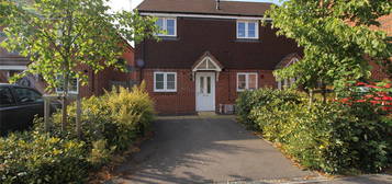 Maisonette for sale in Reynolds Drive, Alton, Hampshire GU34