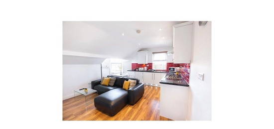 2 bed flat to rent