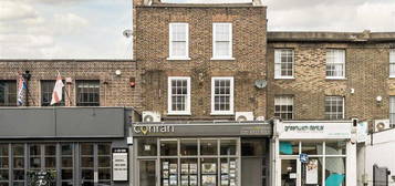 Flat for sale in Greenwich High Road, London SE10