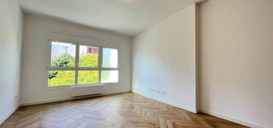 Studio  à louer, 1 pièce, 24 m², Étage 3/3