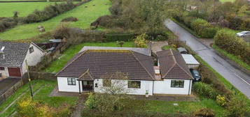 4 bedroom detached bungalow for sale