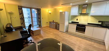 2 bed flat to rent