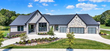 1280 Chatham Ridge Ct, Westfield, IN 46074