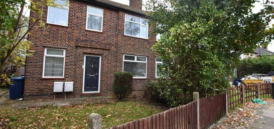 Maisonette to rent in Shelley Avenue, Greenford UB6