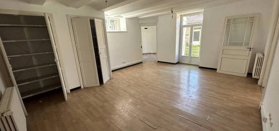 Appartement  à vendre, 4 pièces, 92 m², Étage 0/3