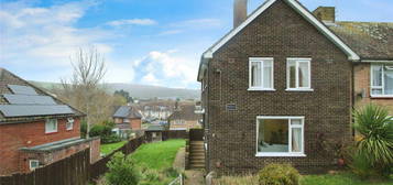 3 bedroom semi-detached house to rent