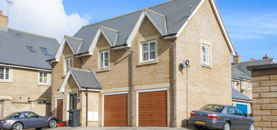 2 bedroom detached house