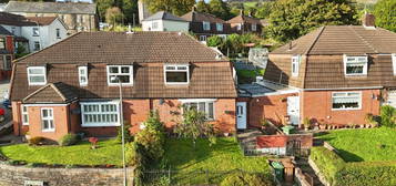 3 bed semi-detached house for sale