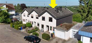 +++Gemütliches Einfamilienhaus mit Panoramablick, 2 Loggien, Terrasse, Garten und 2 Garagen in he
