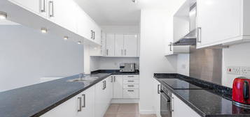 3 bed flat for sale