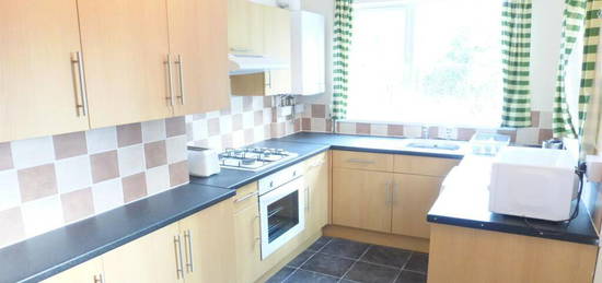 4 bedroom semi-detached house