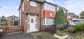 3 bed semi-detached house for sale