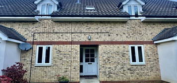 2 bed maisonette to rent