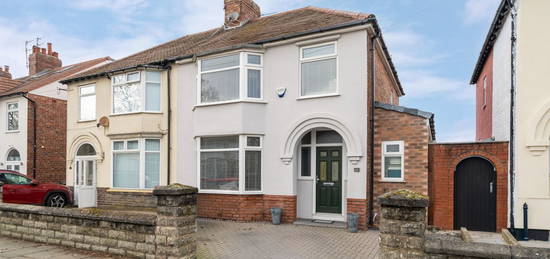 3 bed semi-detached house for sale