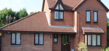 Detached house to rent in Vilia Close, Burbage, Hinckley LE10