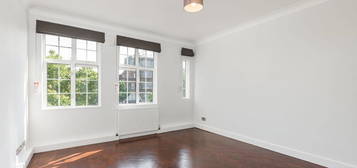 Flat to rent in Holloway Road, London N7